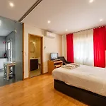 Διαμέρισμα O'porto Main Street St Catarina 2 *